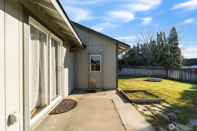 $370,000 | 4721 Forsythia Street, West Richland, WA 99353