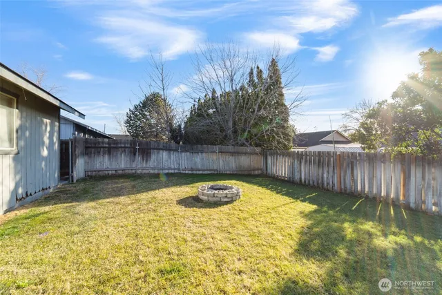 $370,000 | 4721 Forsythia Street, West Richland, WA 99353