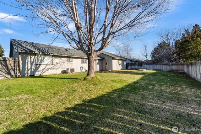 $370,000 | 4721 Forsythia Street, West Richland, WA 99353