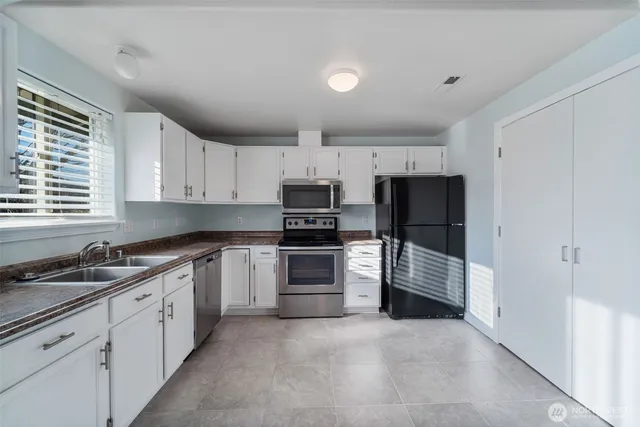 $370,000 | 4721 Forsythia Street, West Richland, WA 99353