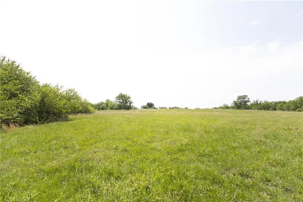 $425,000 | 214 20000 Road, Cherryvale, KS 67335