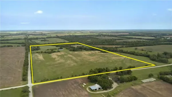 $425,000 | 214 20000 Road, Cherryvale, KS 67335