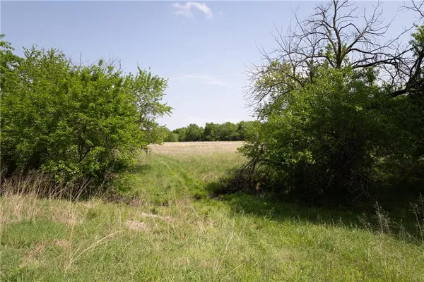 $425,000 | 214 20000 Road, Cherryvale, KS 67335