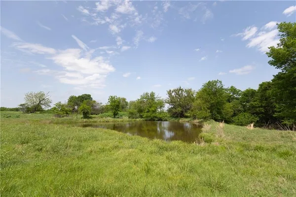 $425,000 | 214 20000 Road, Cherryvale, KS 67335