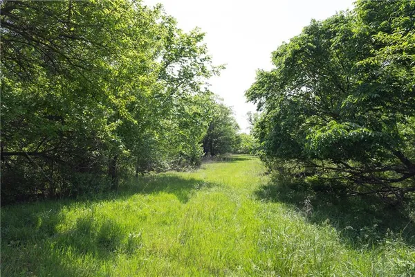 $425,000 | 214 20000 Road, Cherryvale, KS 67335