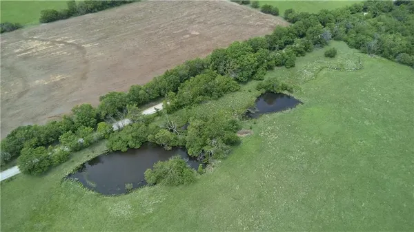$425,000 | 214 20000 Road, Cherryvale, KS 67335