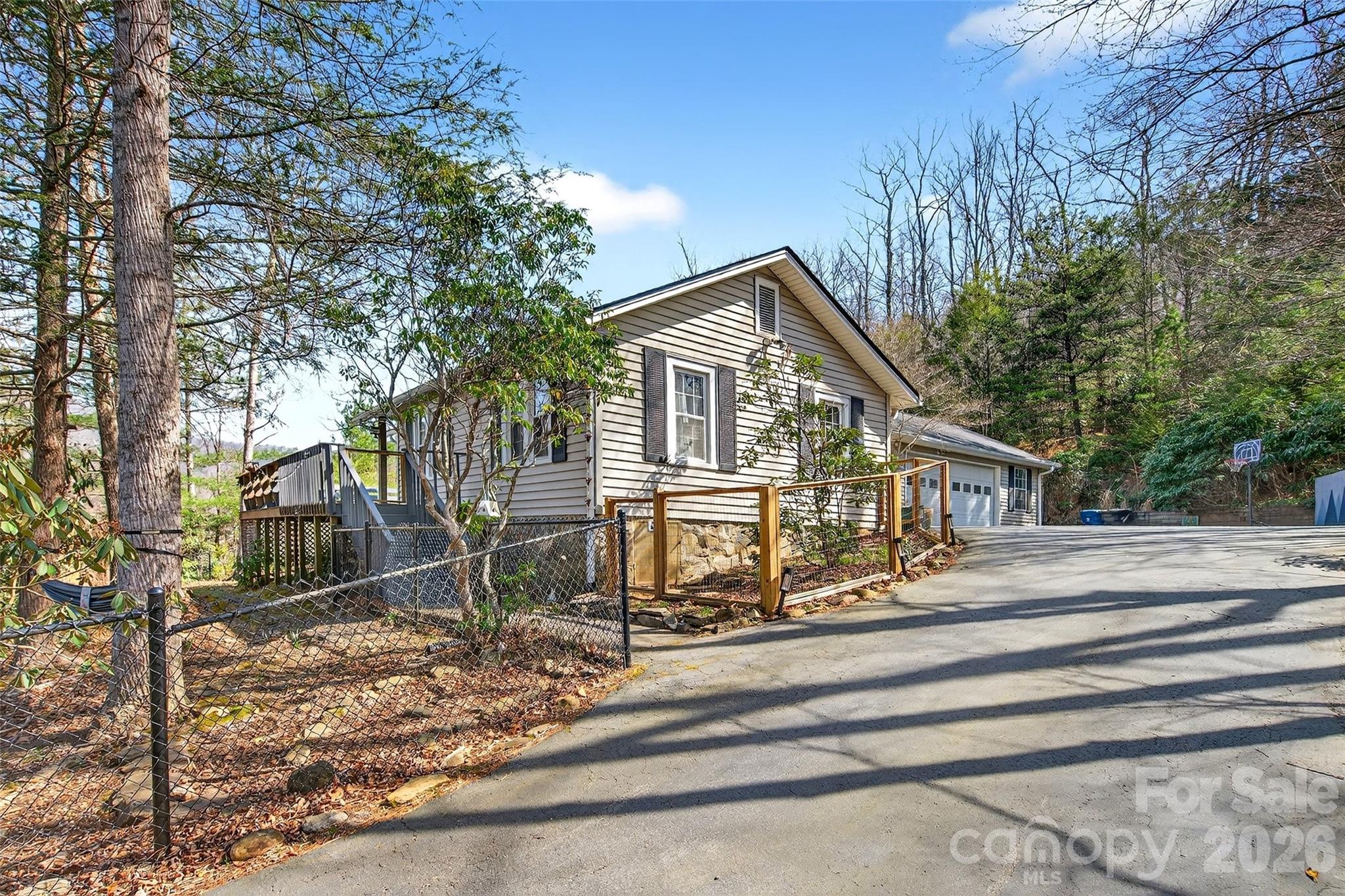 32 Tucker Road Black Mountain, NC 28711 - Photo 3 of 48