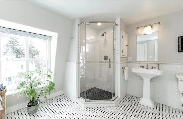 $2,250,000 | 32 Tallman Avenue, Nyack, NY 10960