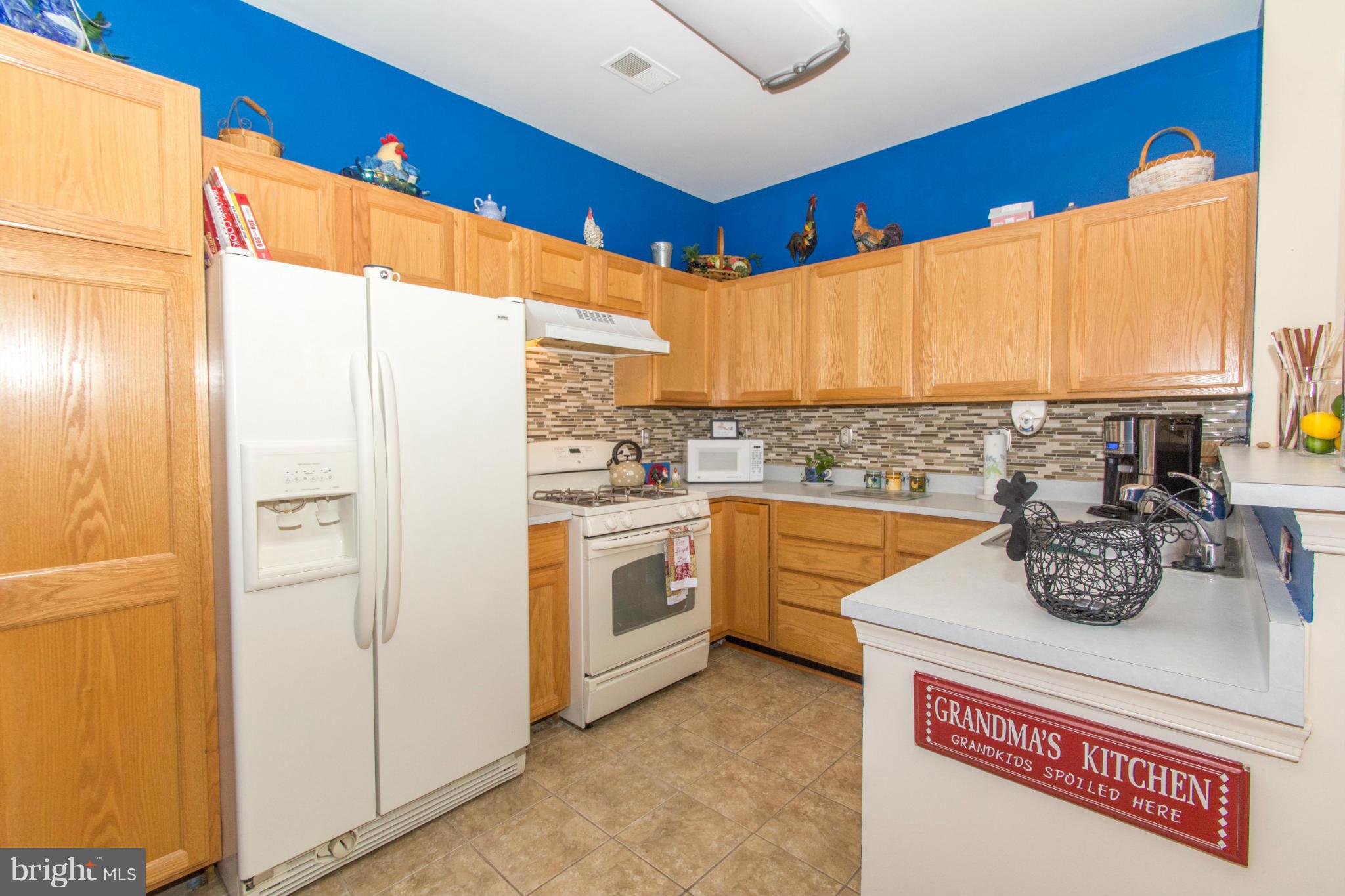 8712 Autumn Ridge Court Odenton, MD 21113 - Photo 8 of 29 Kitchen