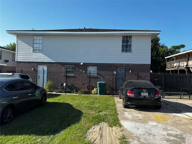 $450,000 | 308 Duke Drive, Kenner, LA 70065