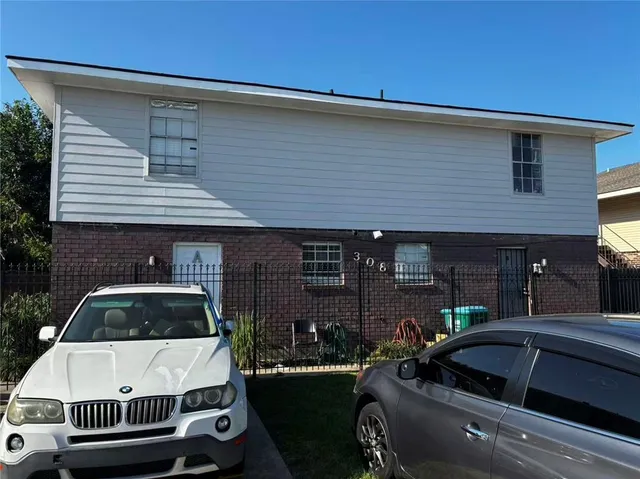 $450,000 | 308 Duke Drive, Kenner, LA 70065