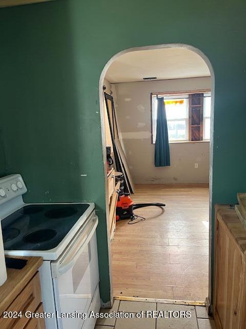 1654 Gary Road Montrose, MI 48457 - Photo 11 of 25 IMG_7597