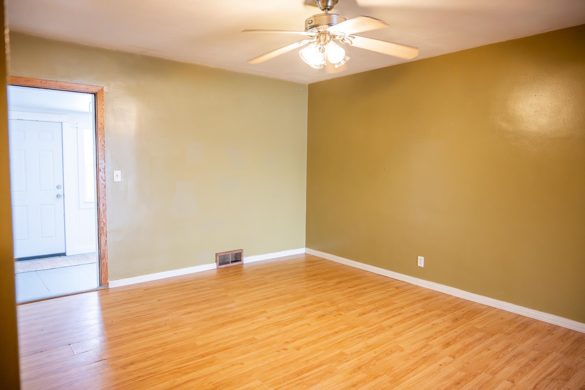 202 West 5th Street Necedah, WI 54646 - Photo 16 of 54