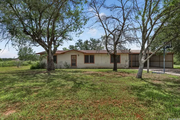 $185,000 | 2912 Brown, Jourdanton, TX 78026