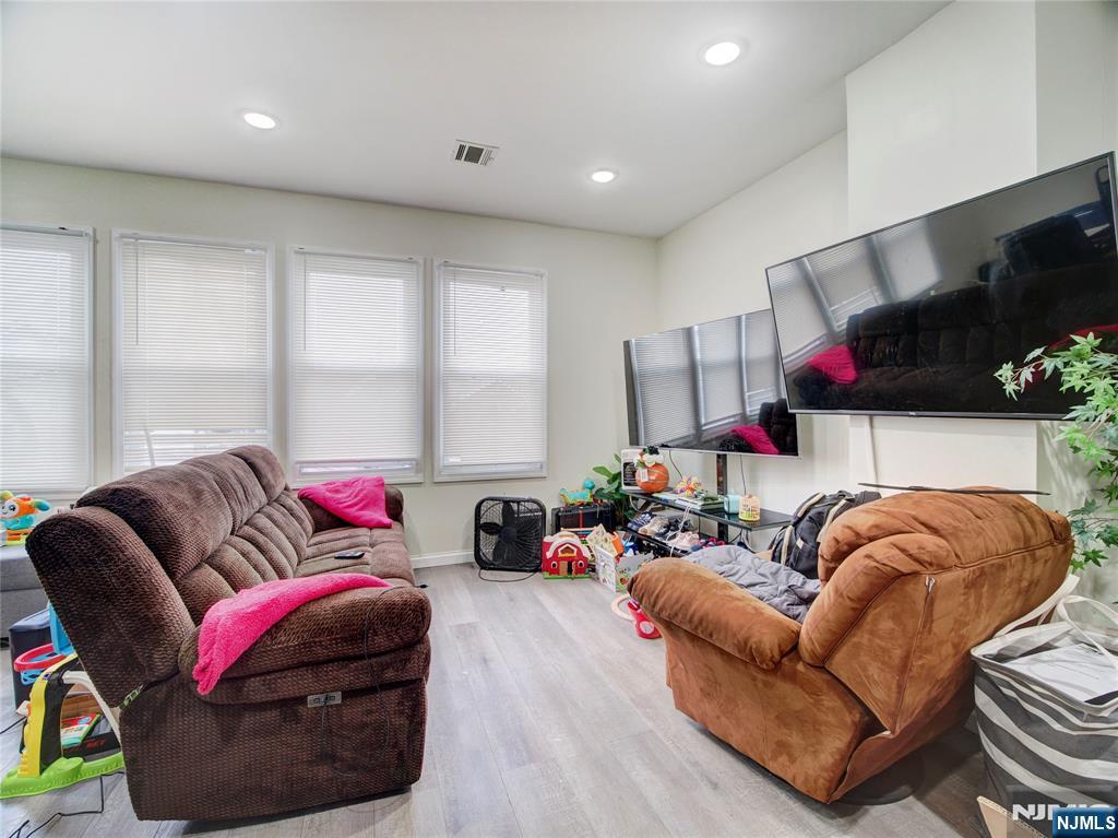 271 Washington Street Orange, NJ 07050 - Photo 17 of 30