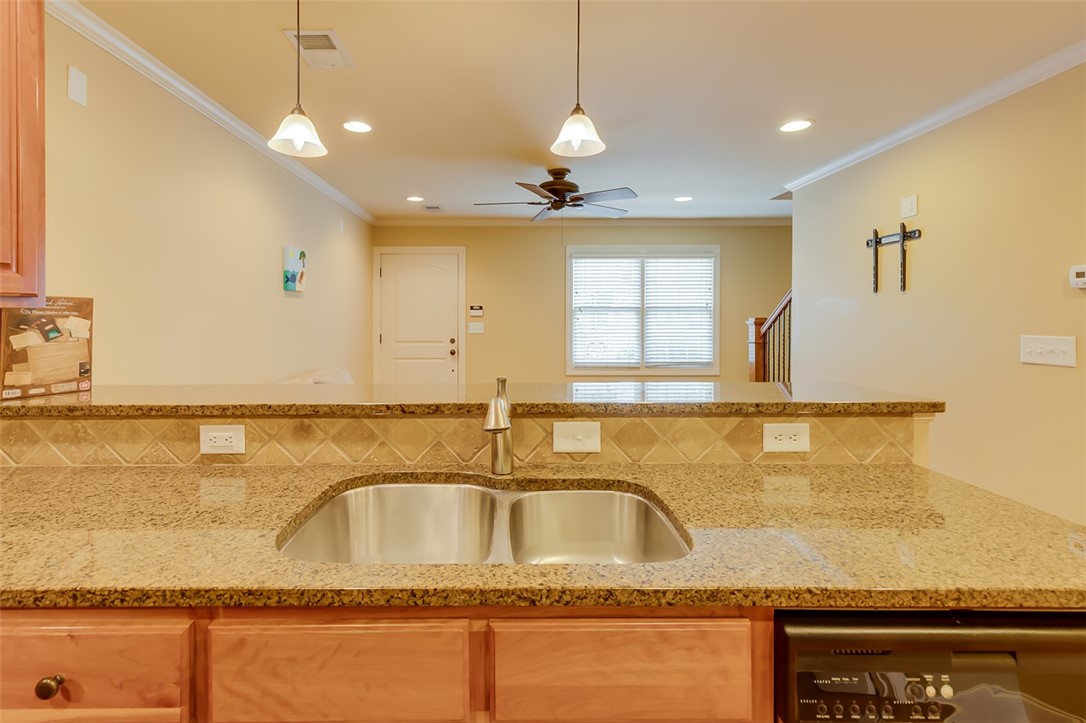 209 Calhoun Street, Unit 305 Clemson, SC 29631 - Photo 12 of 30