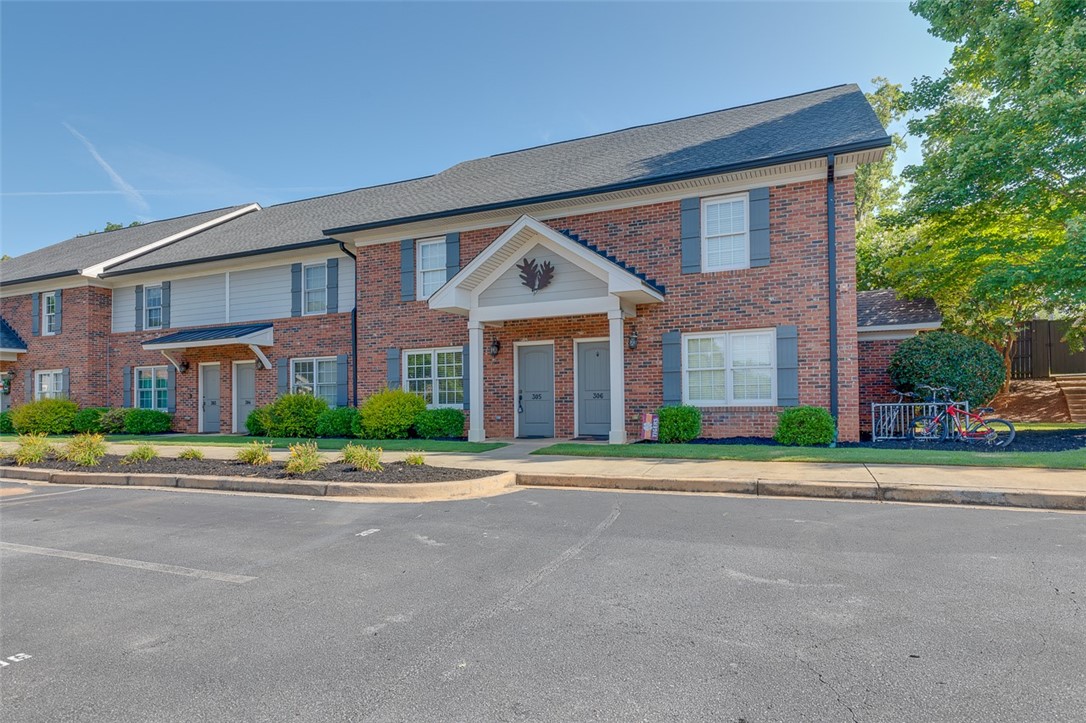 209 Calhoun Street, Unit 305 Clemson, SC 29631 - Photo 2 of 30