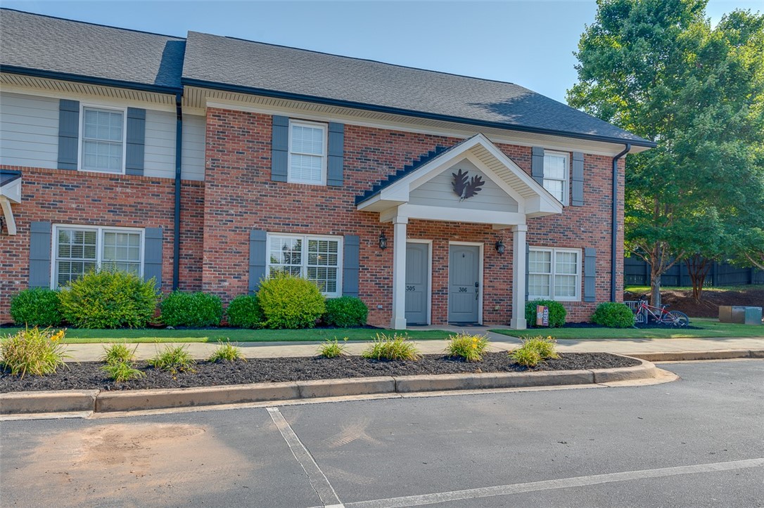 209 Calhoun Street, Unit 305 Clemson, SC 29631 - Photo 3 of 30