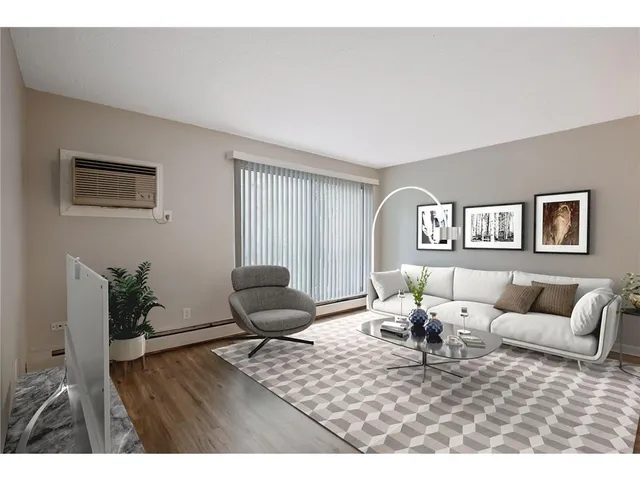 $1,095 | 5315 Minnehaha Avenue, Unit 102, Minneapolis, MN 55417