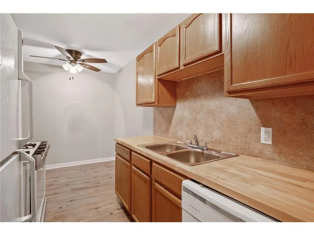 $1,095 | 5315 Minnehaha Avenue, Unit 102, Minneapolis, MN 55417