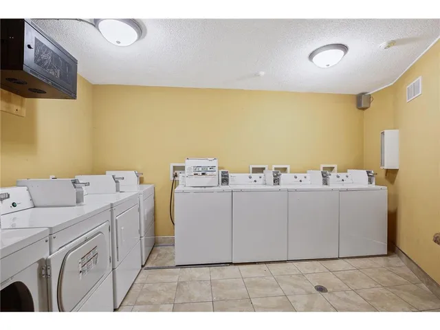 $1,095 | 5315 Minnehaha Avenue, Unit 102, Minneapolis, MN 55417