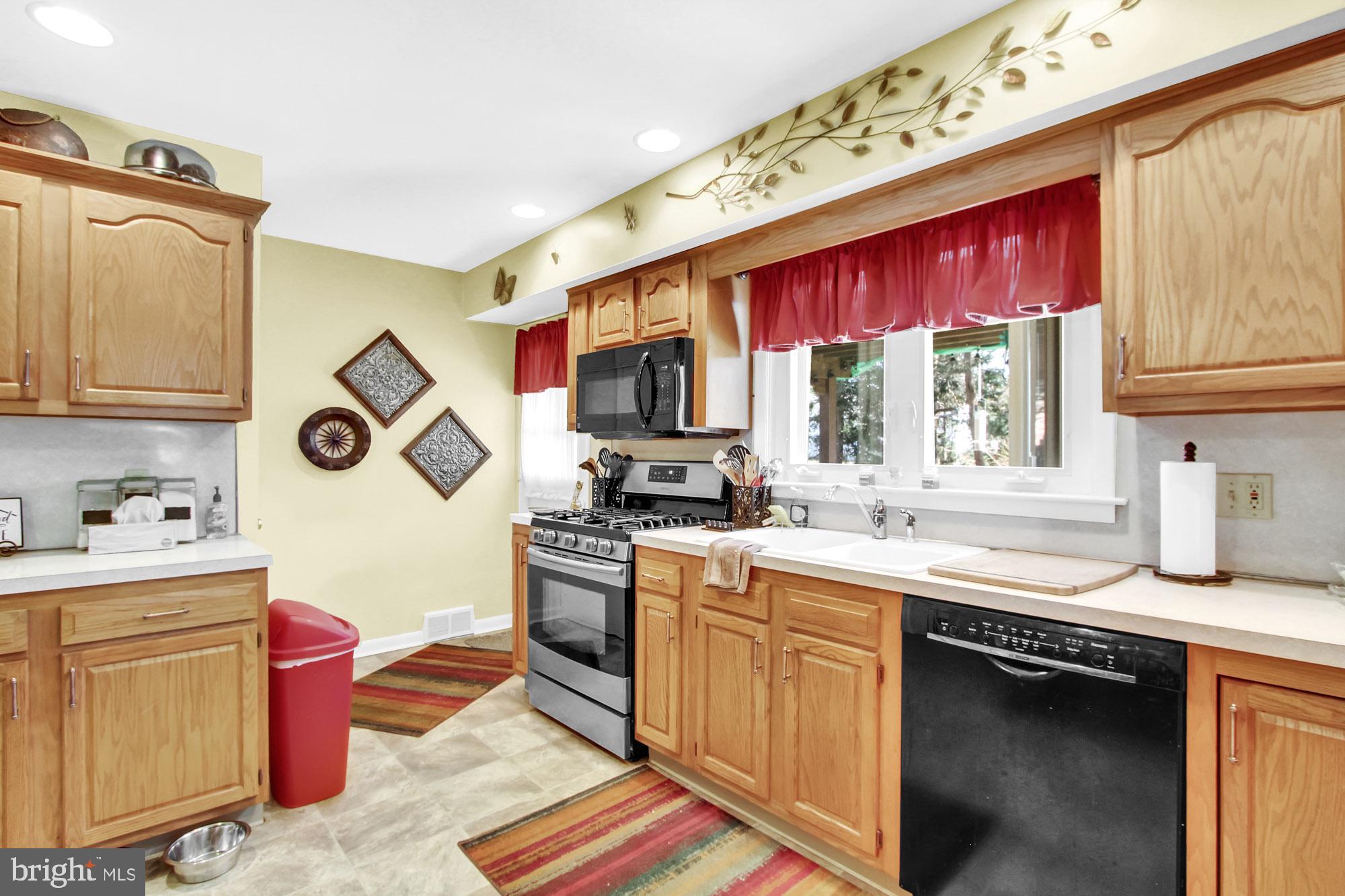 362 Greendale Road York, PA 17403 - Photo 11 of 27