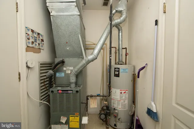 $299,999 | 662 Barbados Drive, Williamstown, NJ 08094