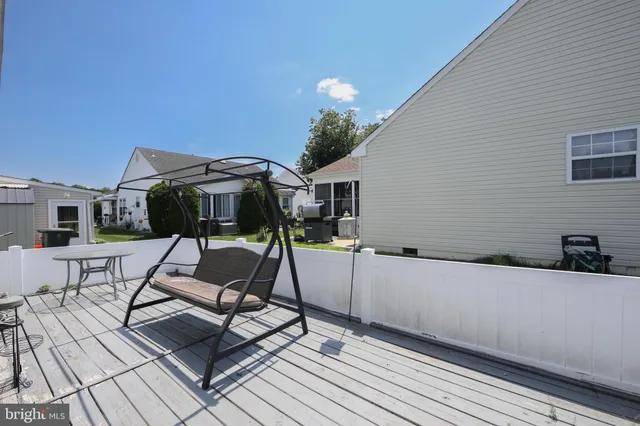 $299,999 | 662 Barbados Drive, Williamstown, NJ 08094