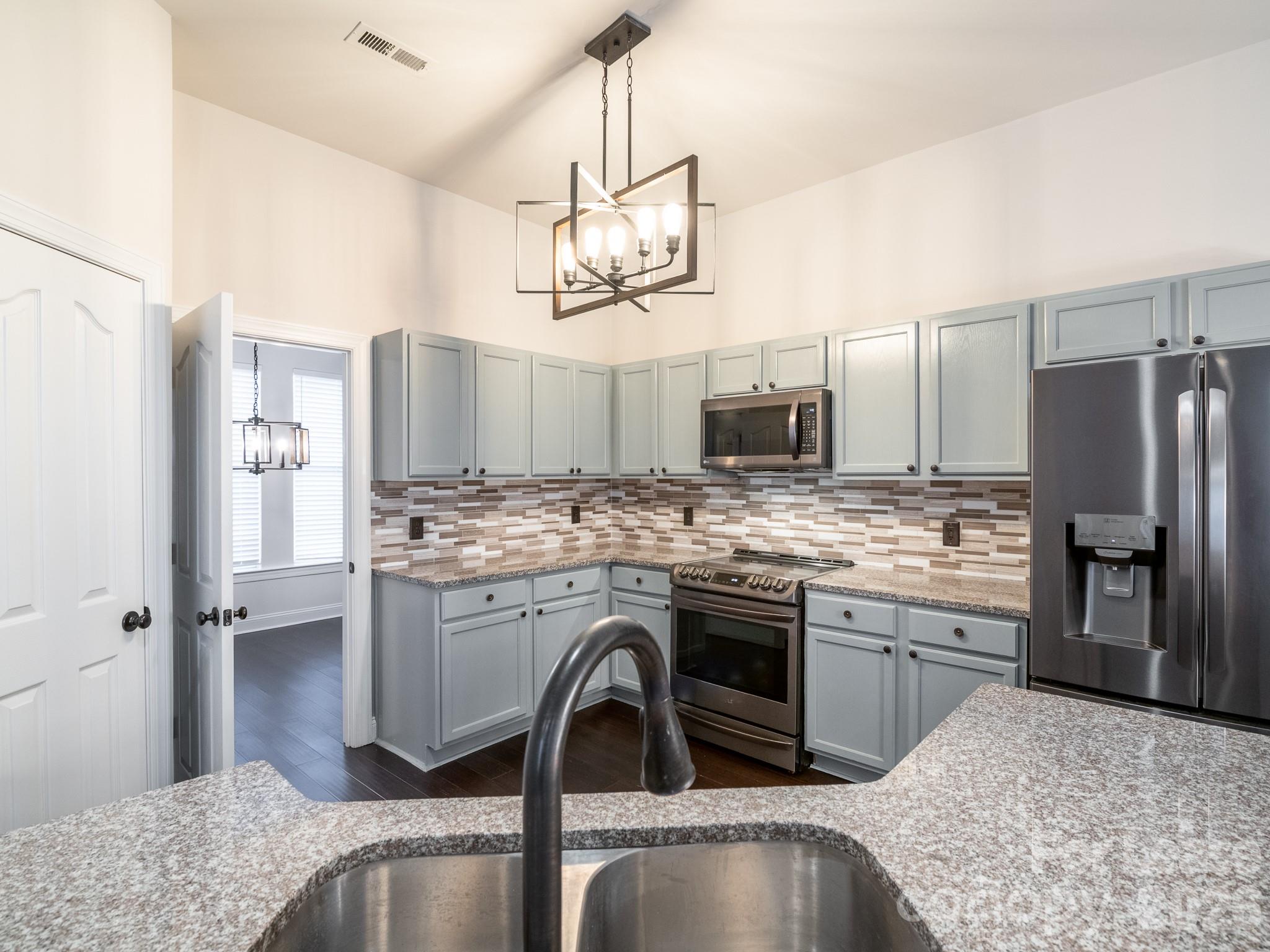 6820 Charter Hills Road Charlotte, NC 28277 - Photo 21 of 44