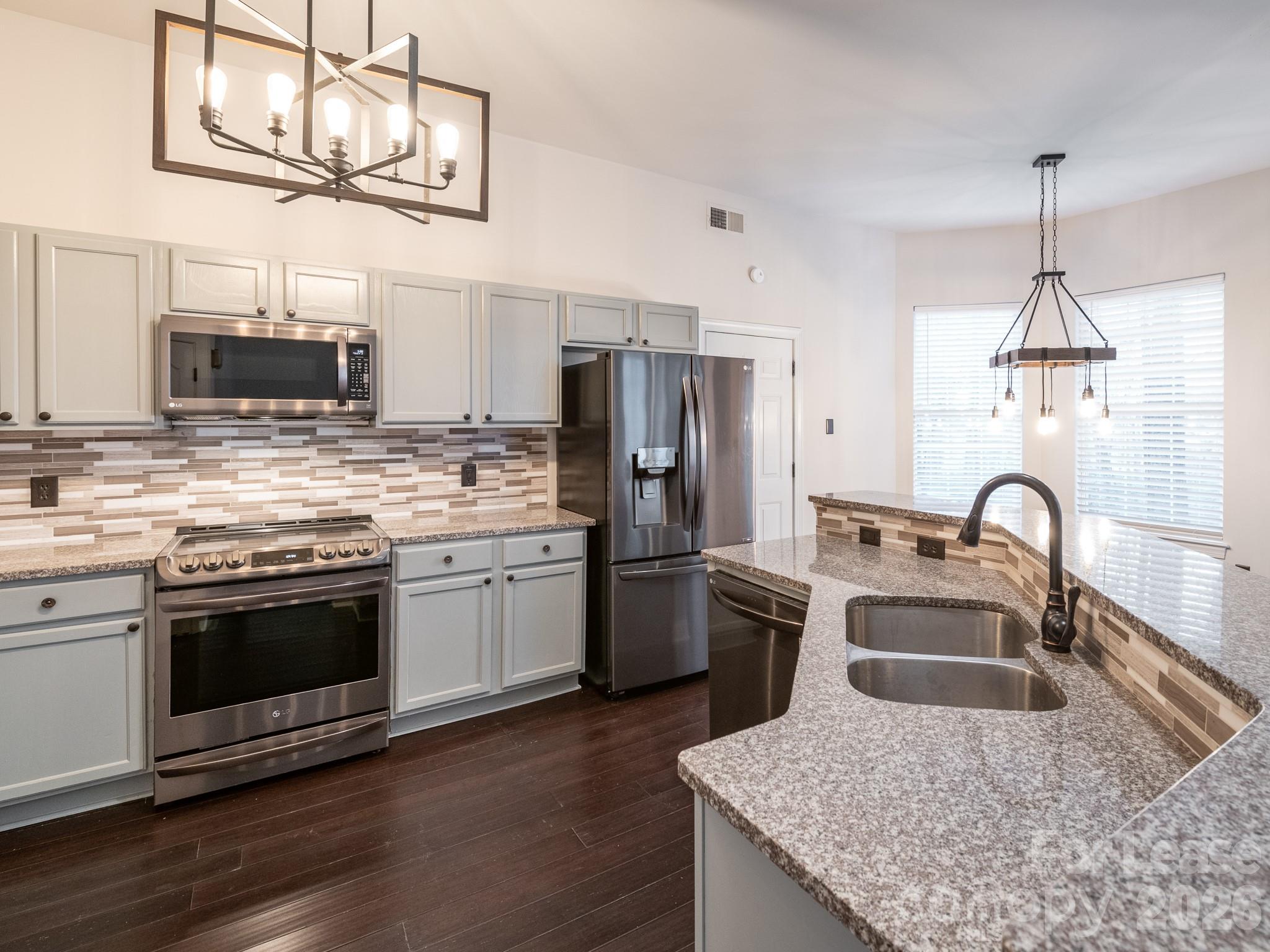 6820 Charter Hills Road Charlotte, NC 28277 - Photo 25 of 44