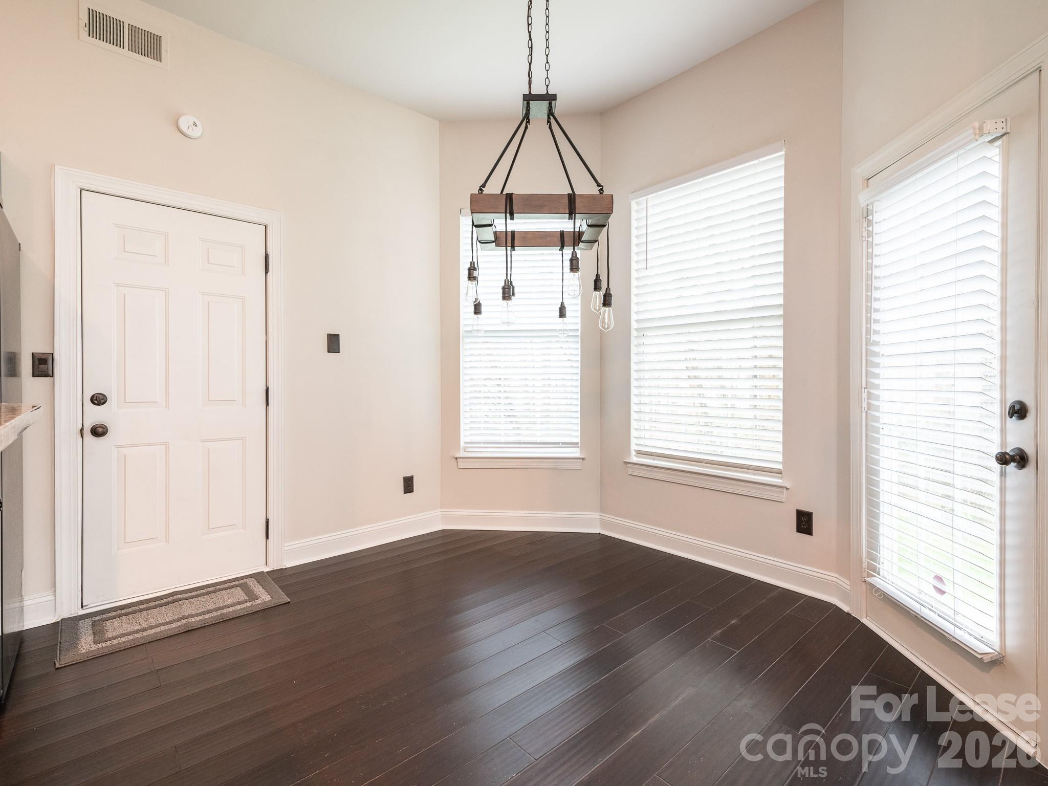 6820 Charter Hills Road Charlotte, NC 28277 - Photo 4 of 44