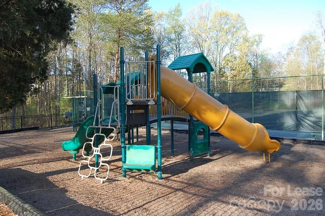 $3,275 | 6820 Charter Hills Road, Charlotte, NC 28277