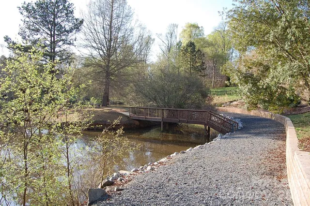 $3,275 | 6820 Charter Hills Road, Charlotte, NC 28277