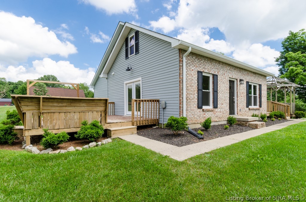 2720 South Wathan Road Pekin, IN 47165 - Photo 4 of 34