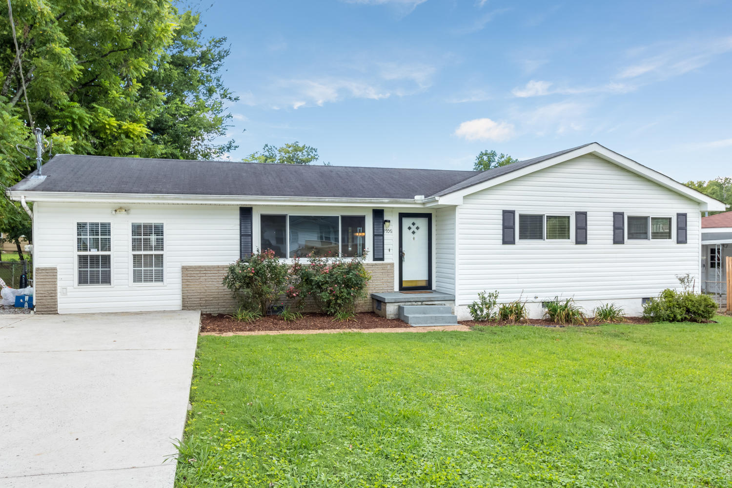 1706 Williams Road Hixson, TN 37343 - Photo 2 of 25 1706_Williams_Rd_02
