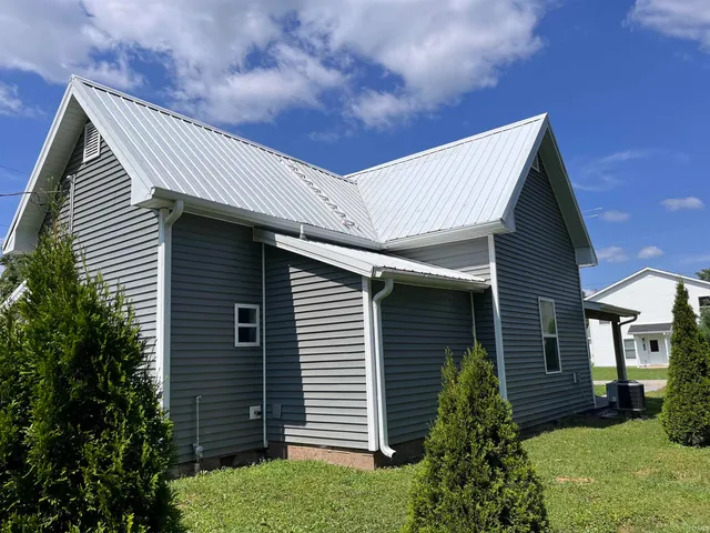 $205,000 | 108 North Carter Street, Colfax, IN 46035