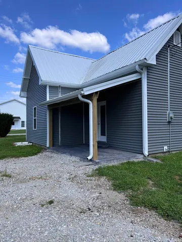 $205,000 | 108 North Carter Street, Colfax, IN 46035