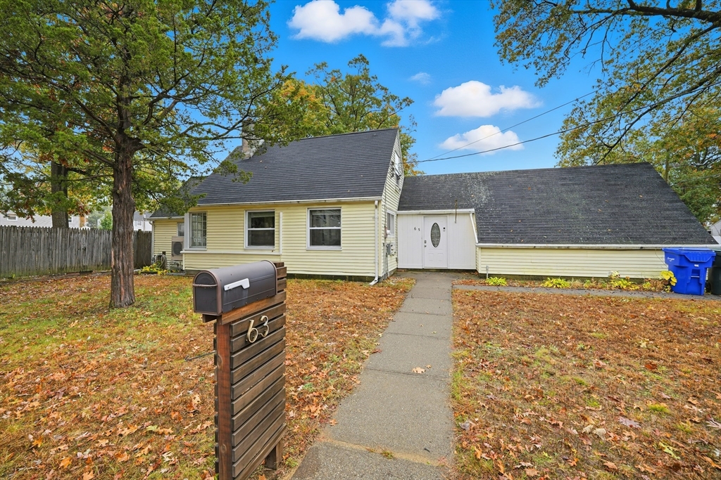 63 Peer Street Springfield, MA 01109 - Photo 1 of 41