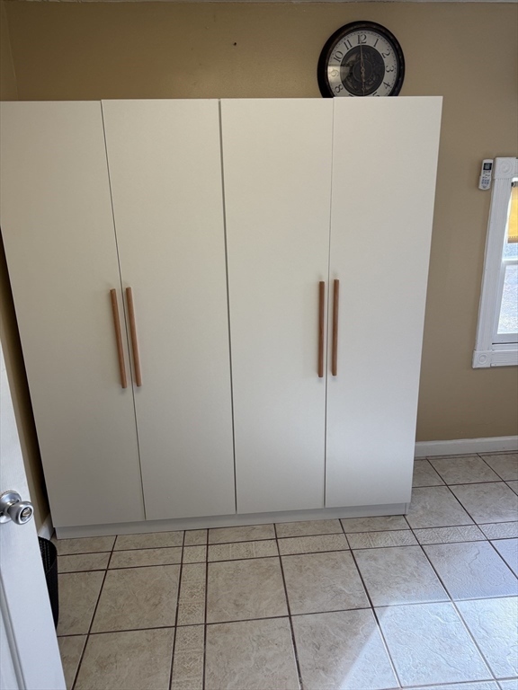 63 Peer Street Springfield, MA 01109 - Photo 23 of 41