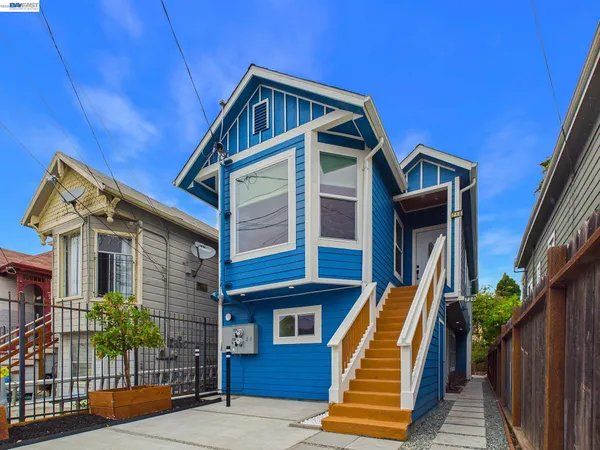 $988,000 | 718 26th Street, Oakland, CA 94612