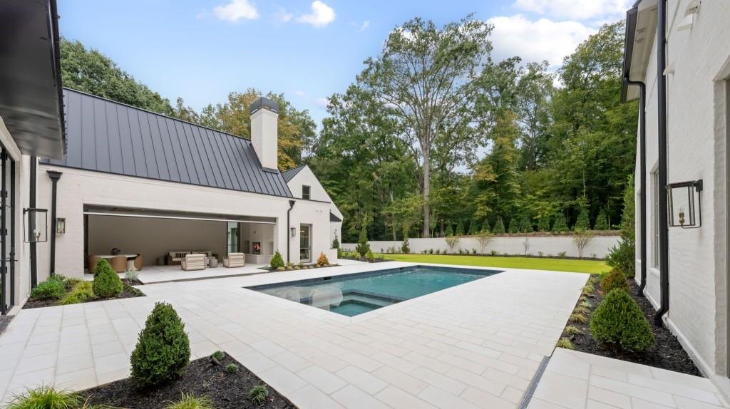 4845 Jett Road Atlanta, GA 30327 - Photo 64 of 73 Gallery Image 64