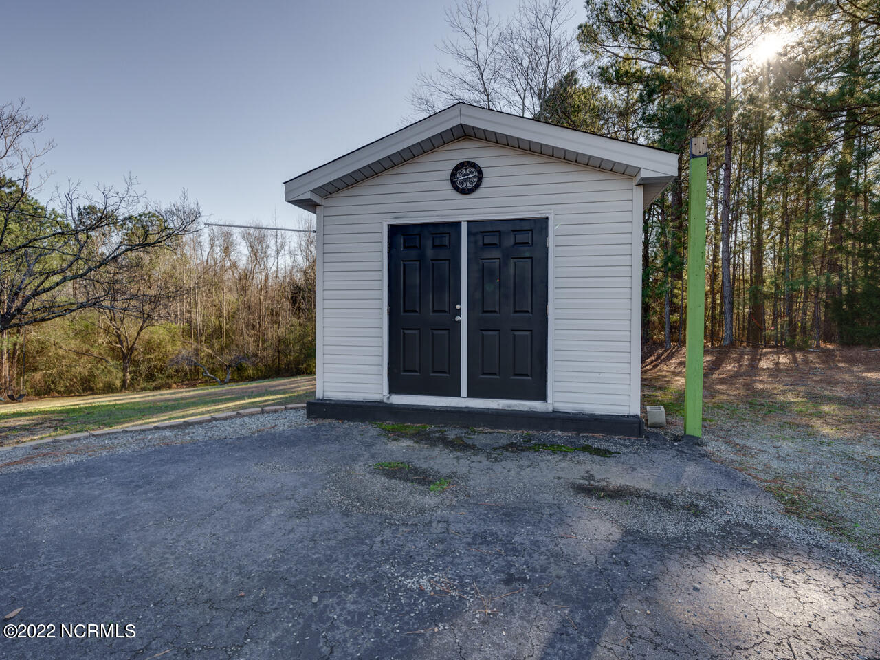 937 Shadetree Road Benson, NC 27504 - Photo 50 of 54 937 Shadetree Rd Benson NC 27504 USA-055