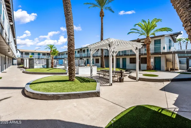 $995 | 3025 North 32nd Street, Unit 31, Phoenix, AZ 85018