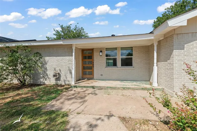 $299,900 | 1089 Larned Lane, Abilene, TX 79602