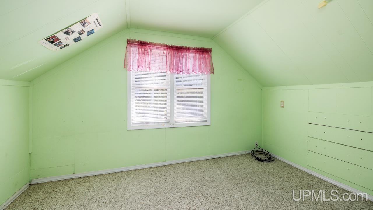 4860 Danforth Road Escanaba, MI 49829 - Photo 26 of 42