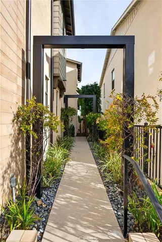 $1,899,000 | 27616 Suncrest Road, San Pedro, CA 90732