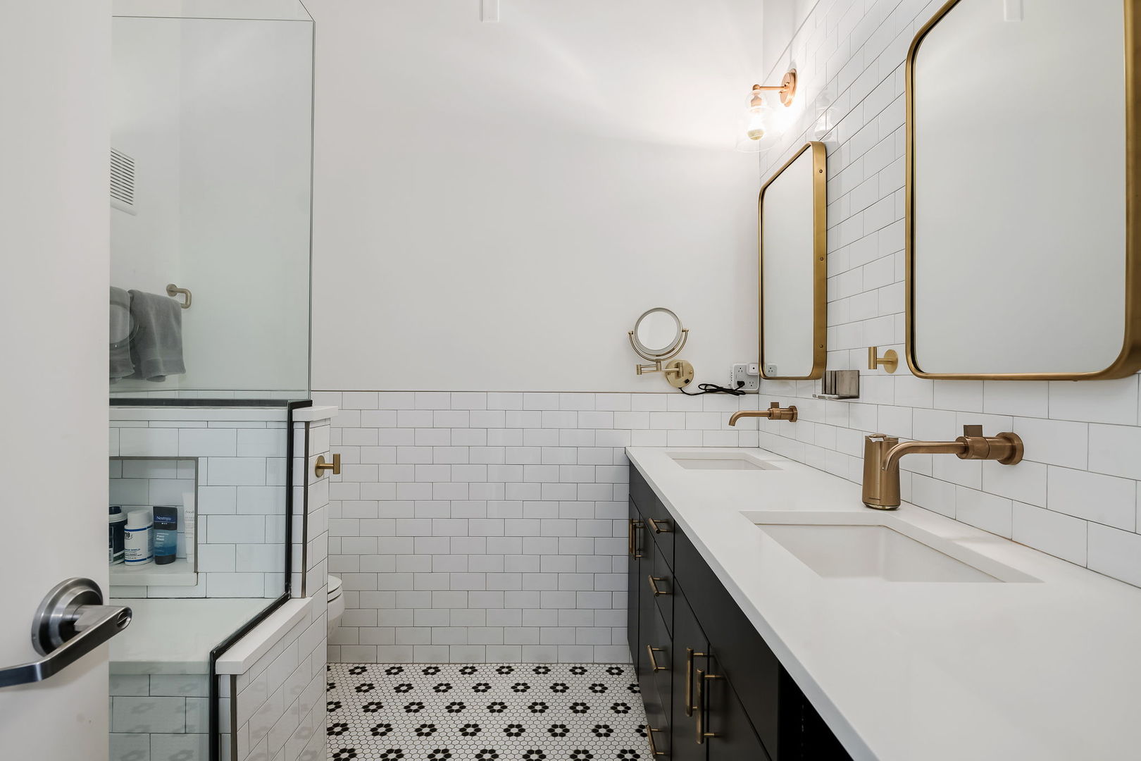 Undisclosed Address Chicago, IL 60607 - Photo 18 of 23