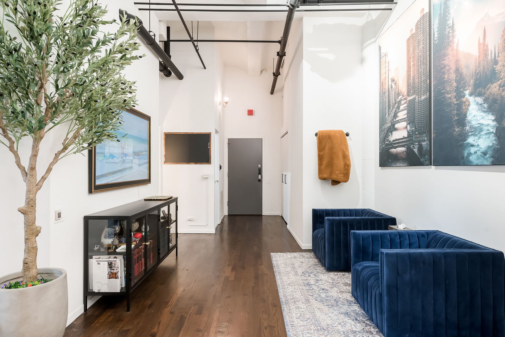 Undisclosed Address Chicago, IL 60607 - Photo 2 of 23