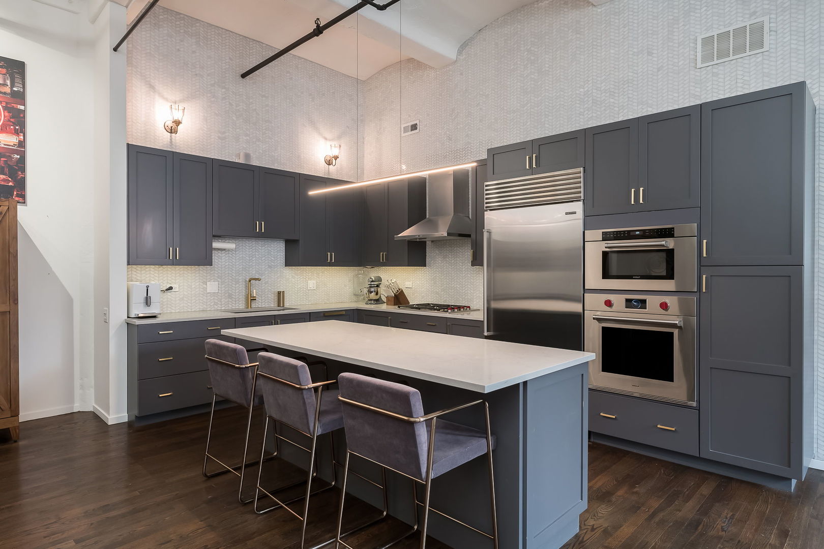 Undisclosed Address Chicago, IL 60607 - Photo 4 of 23