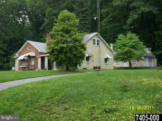 775 Jackson Square Road Spring Grove, PA 17362 - Photo 3 of 23
